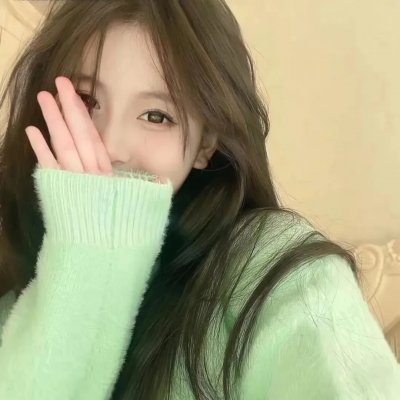 照片里的伴娘